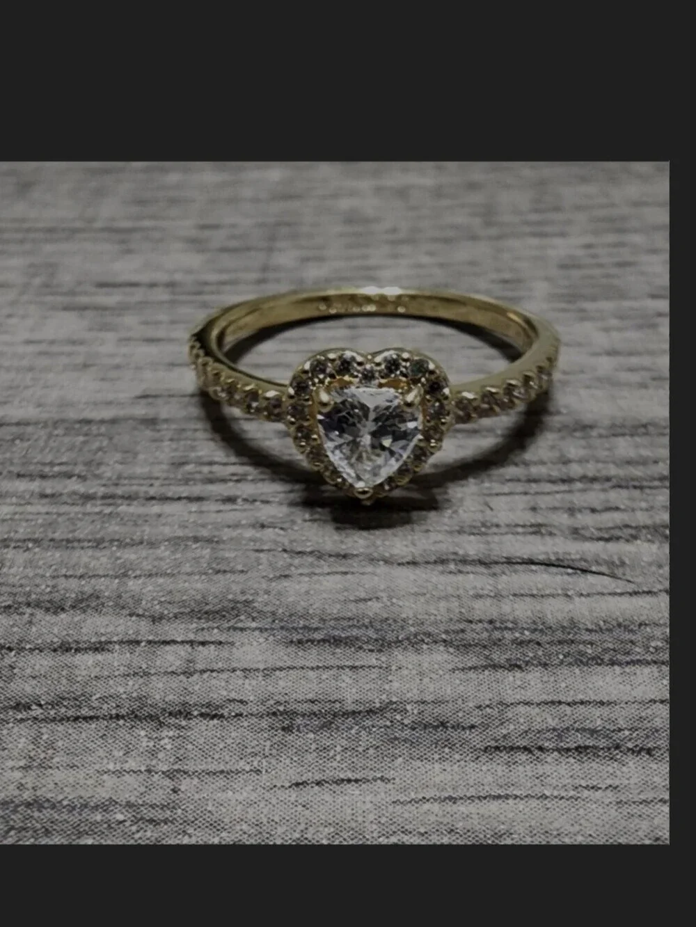 Authentic Pandora Elevated Heart Ring Size 58
